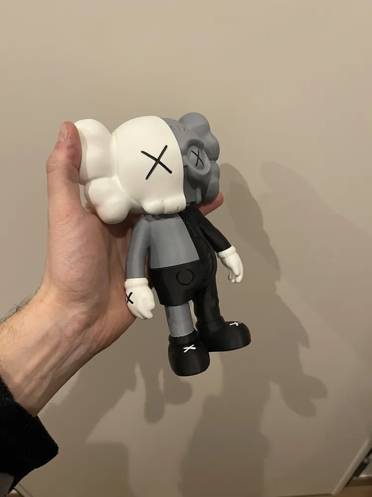 فانکو KAWS (20CM)